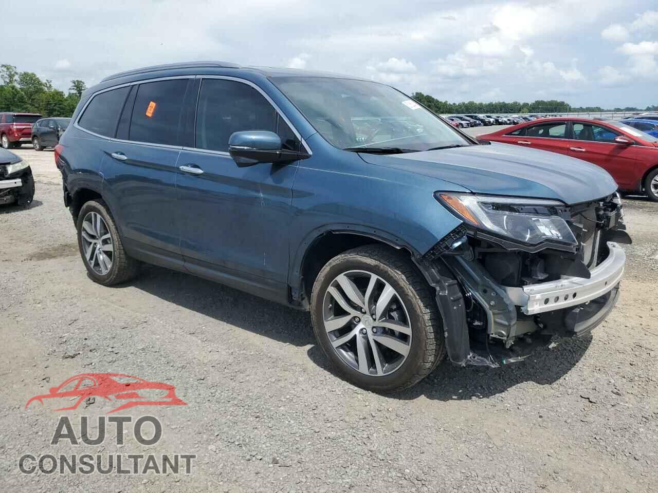 HONDA PILOT 2017 - 5FNYF6H94HB071707