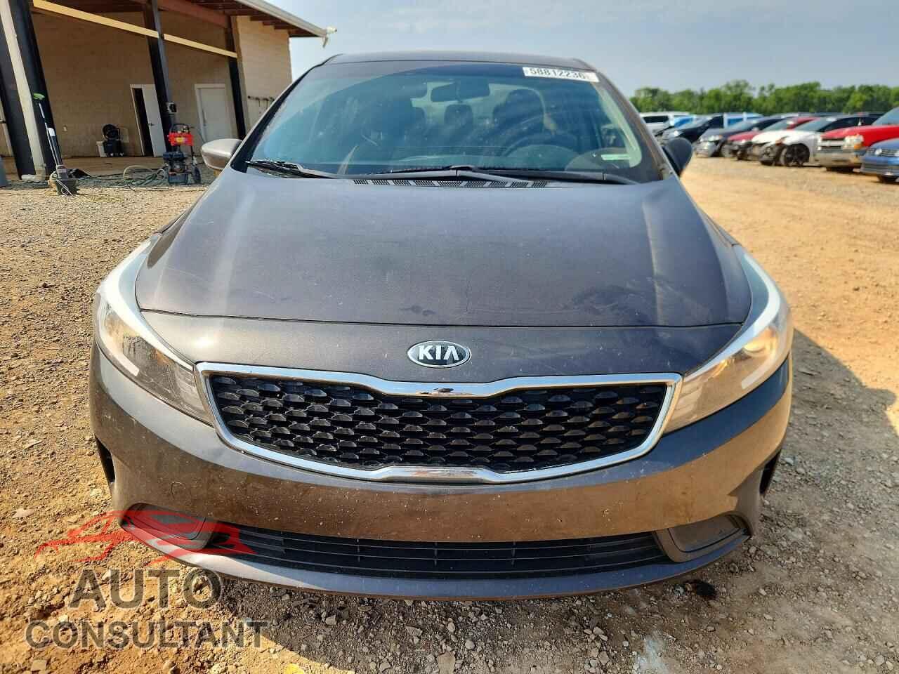 KIA FORTE 2017 - 3KPFK4A70HE134078