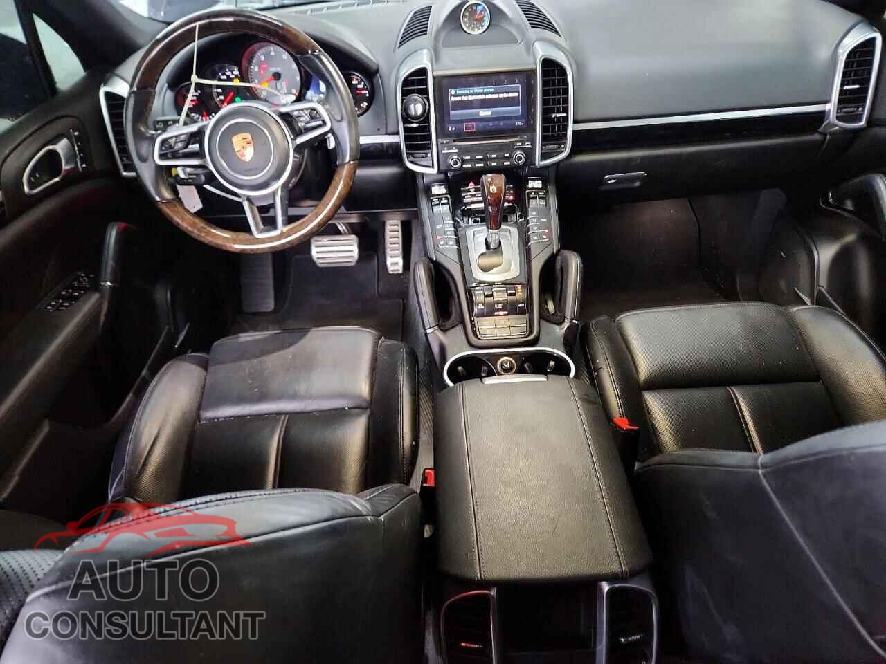 PORSCHE CAYENNE 2018 - WP1AB2A29JLA61291