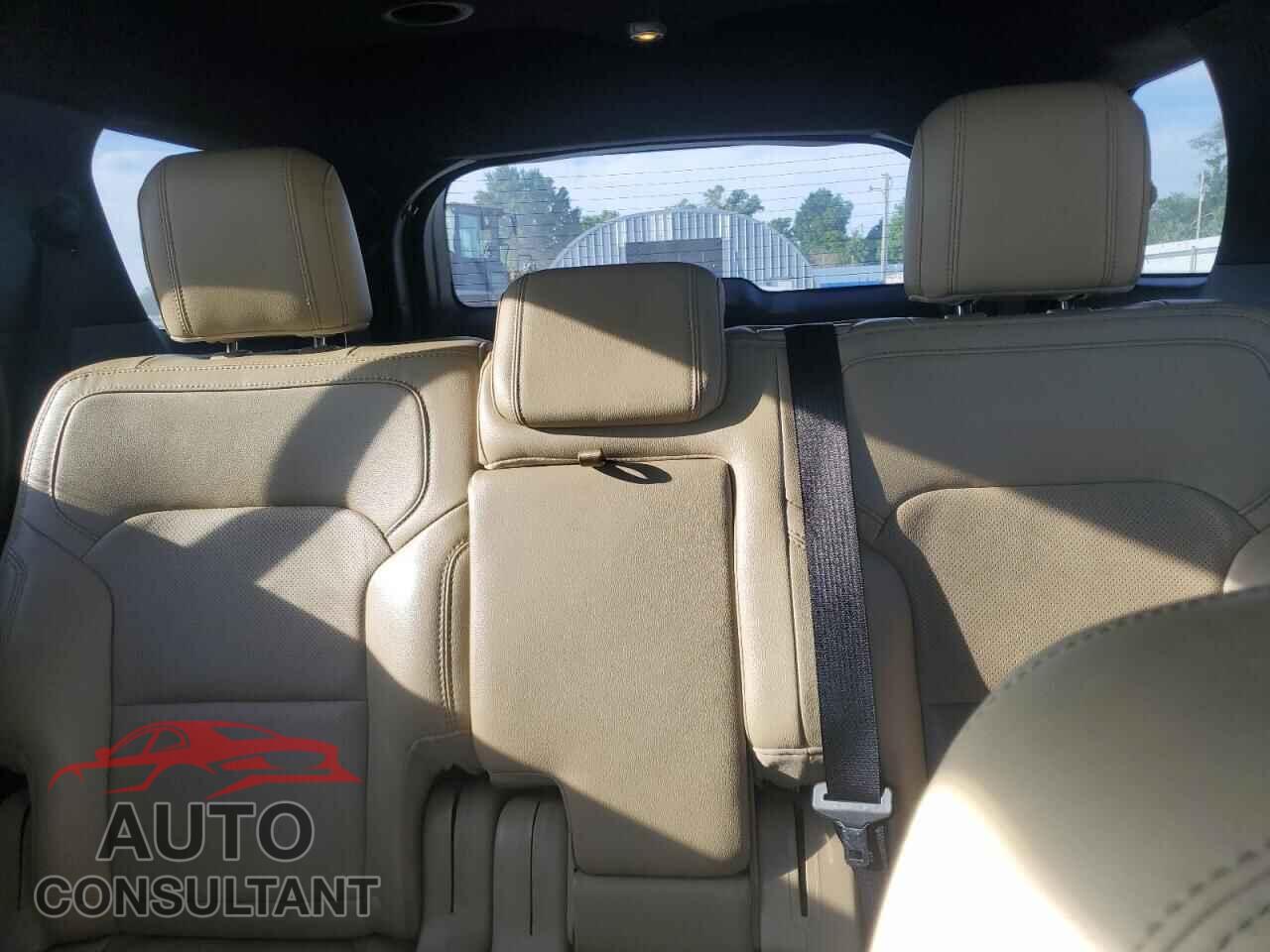 FORD EXPLORER 2017 - 1FM5K7FH6HGE10838