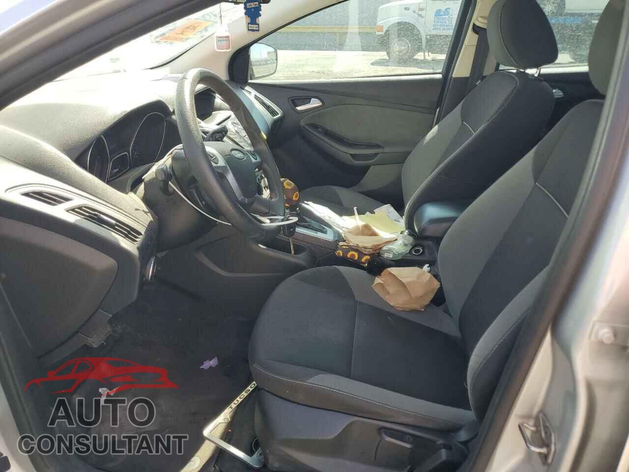 FORD FOCUS 2014 - 1FADP3F25EL277519