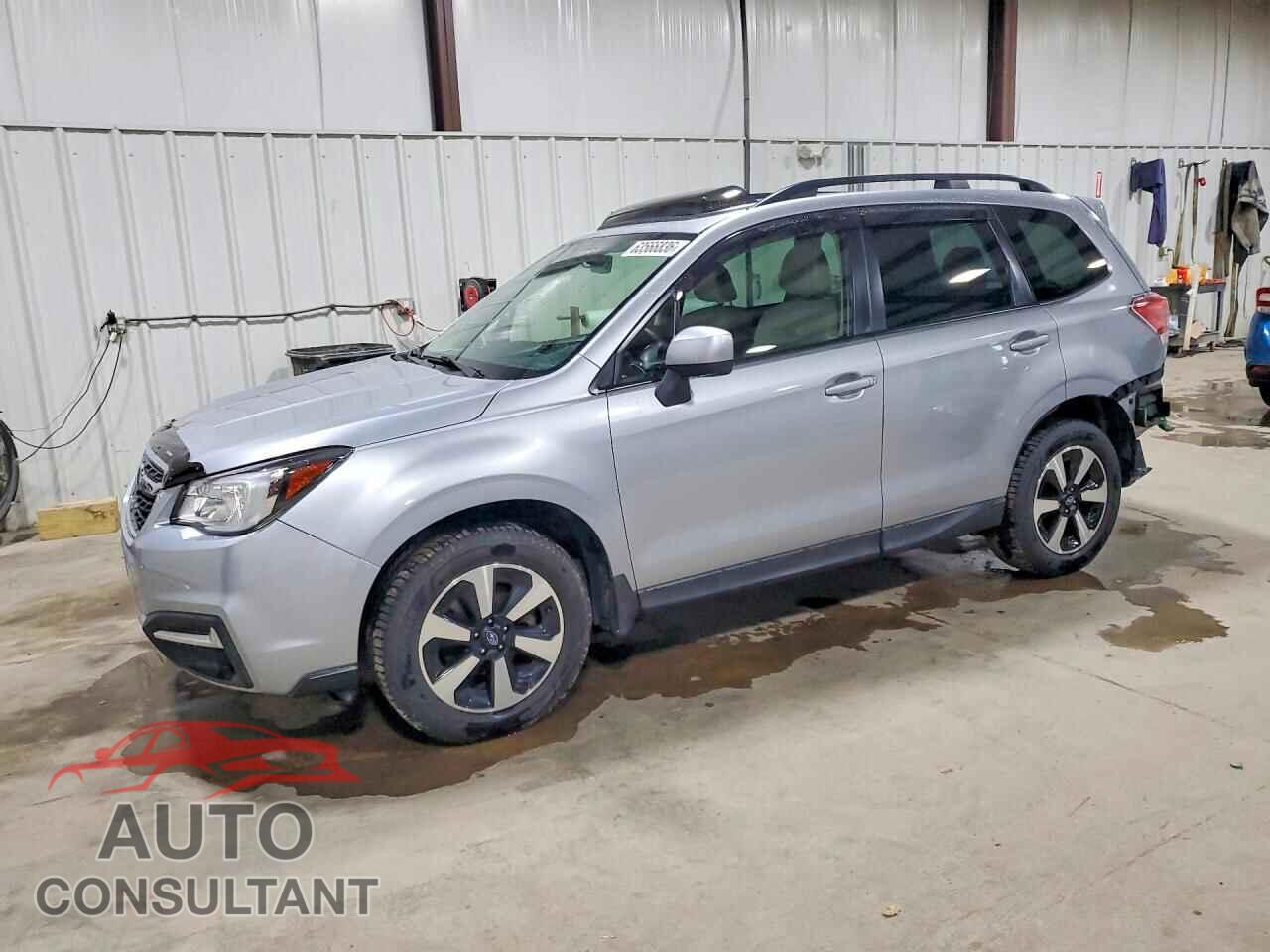 SUBARU FORESTER 2018 - JF2SJAEC5JH431114