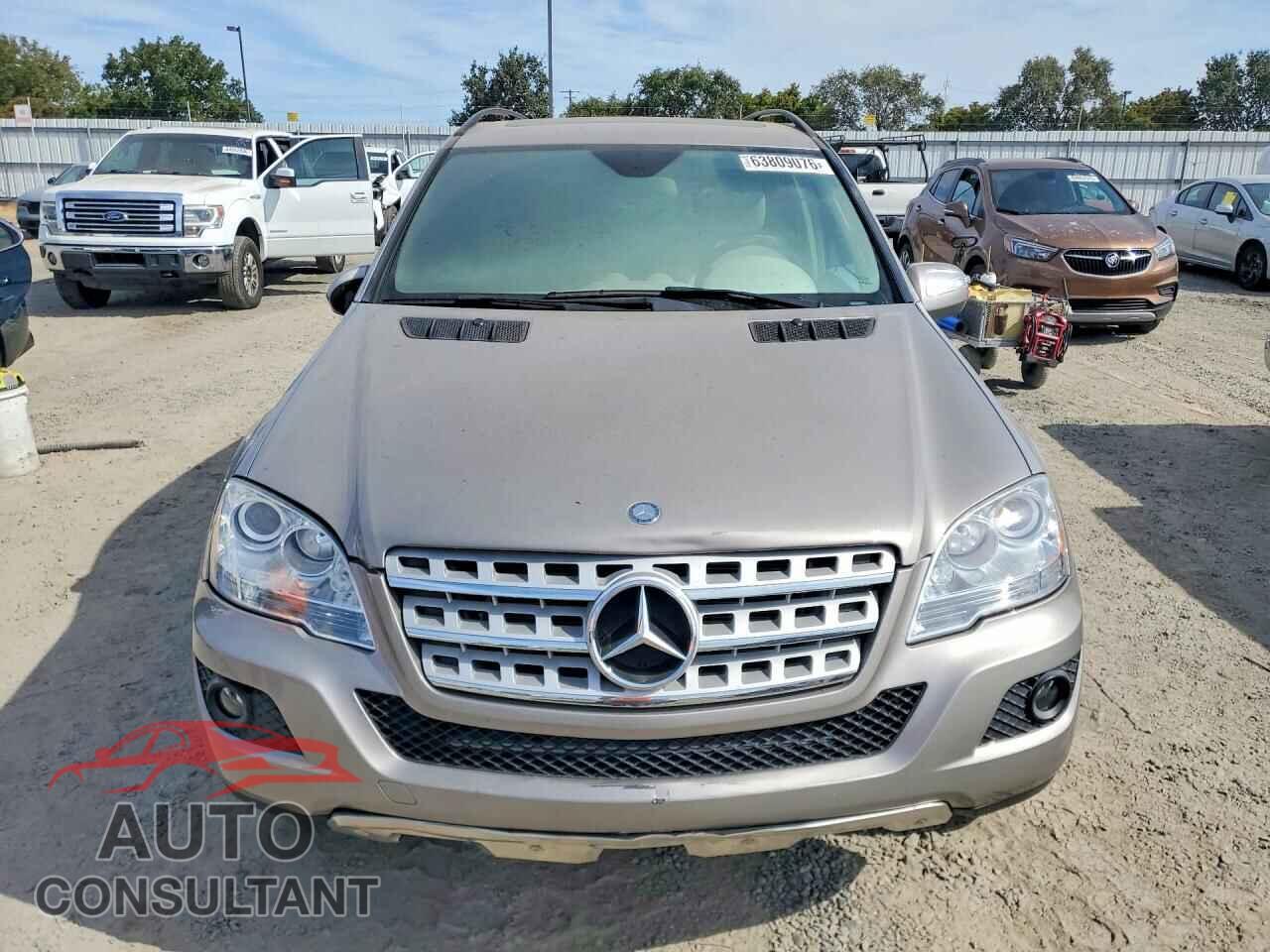 MERCEDES-BENZ M-CLASS 2009 - 4JGBB86E99A498948