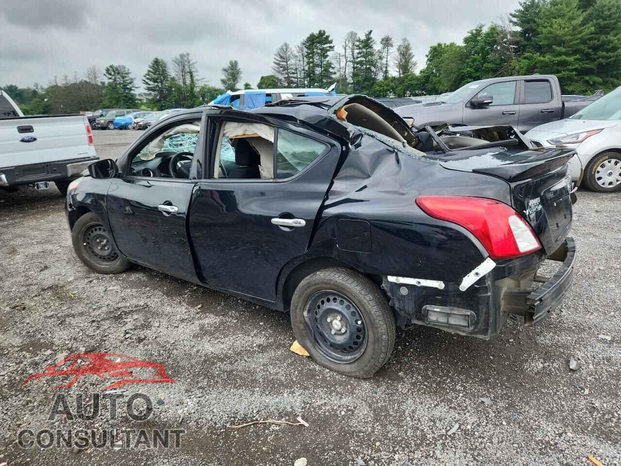 NISSAN VERSA 2019 - 3N1CN7AP3KL835344
