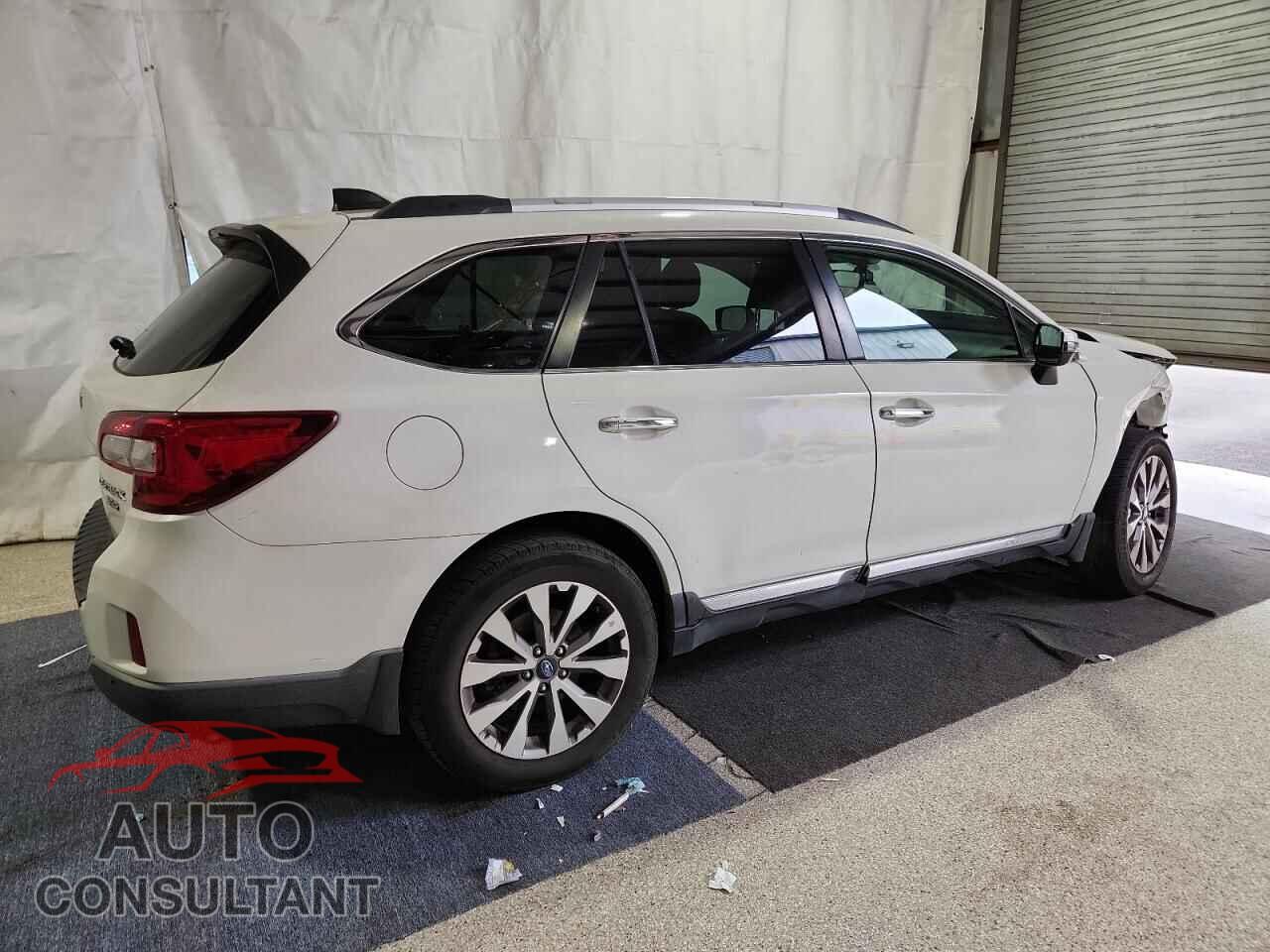 SUBARU OUTBACK 2017 - 4S4BSETC9H3301426