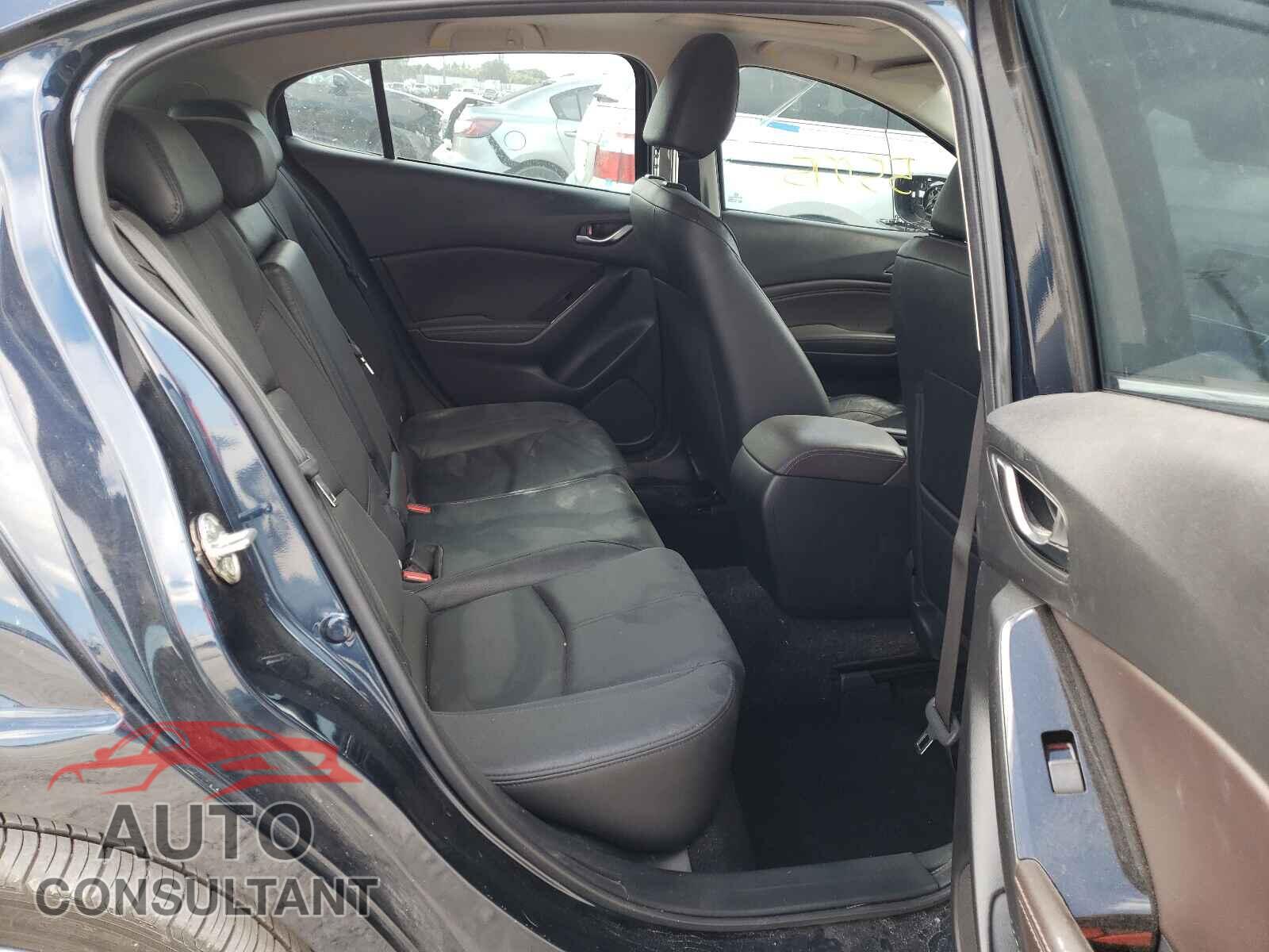 MAZDA 3 2017 - 3MZBN1M37HM132103