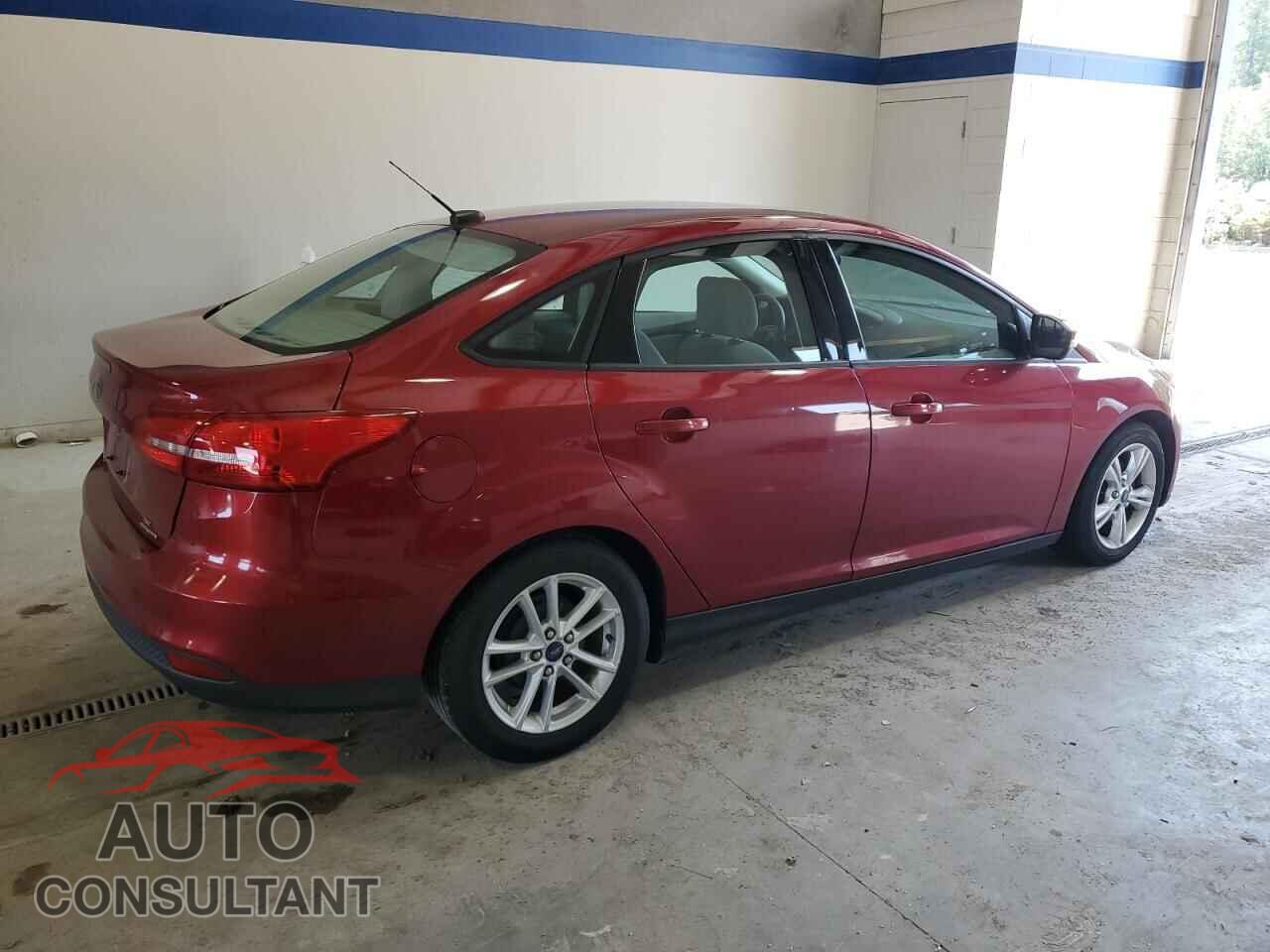 FORD FOCUS 2015 - 1FADP3F28FL217736
