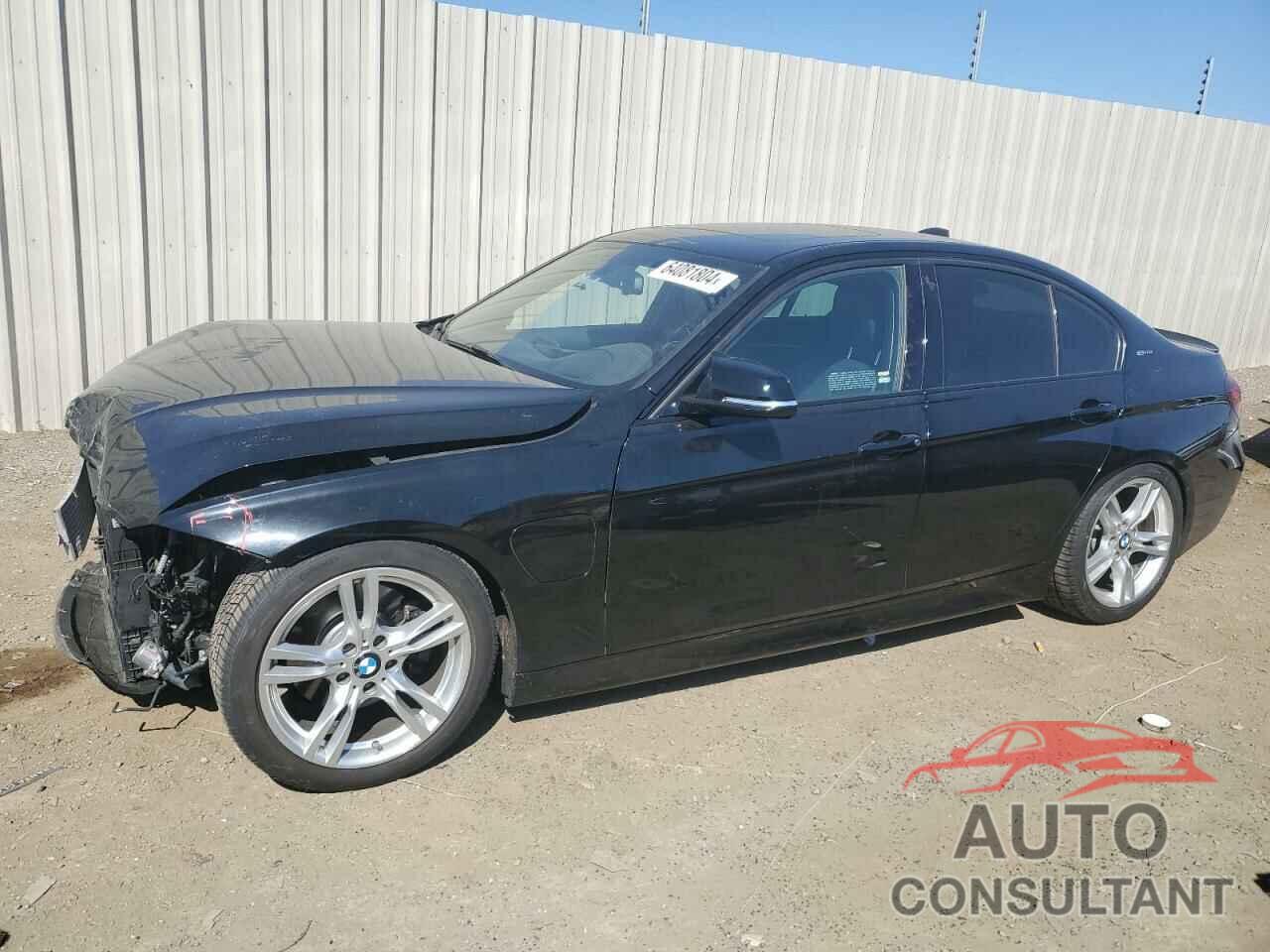 BMW 3 SERIES 2018 - WBA8E1C5XJA758387