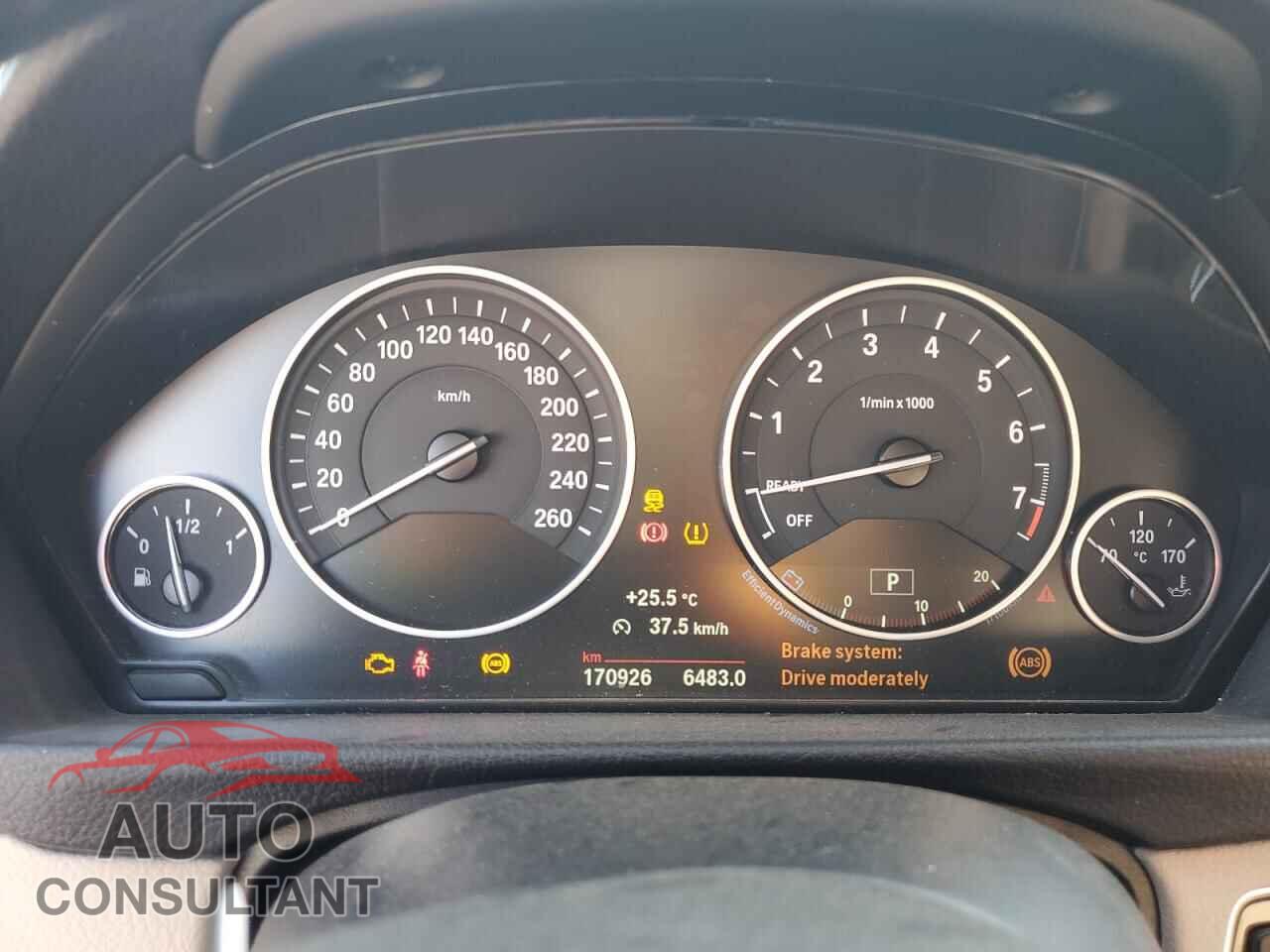 BMW 3 SERIES 2016 - WBA8E3G53GNU01012