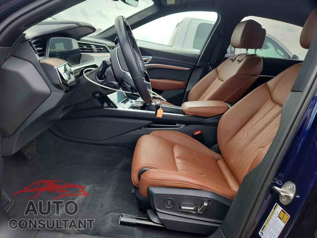 AUDI E-TRON 2022 - WA13AAGE2NB035937