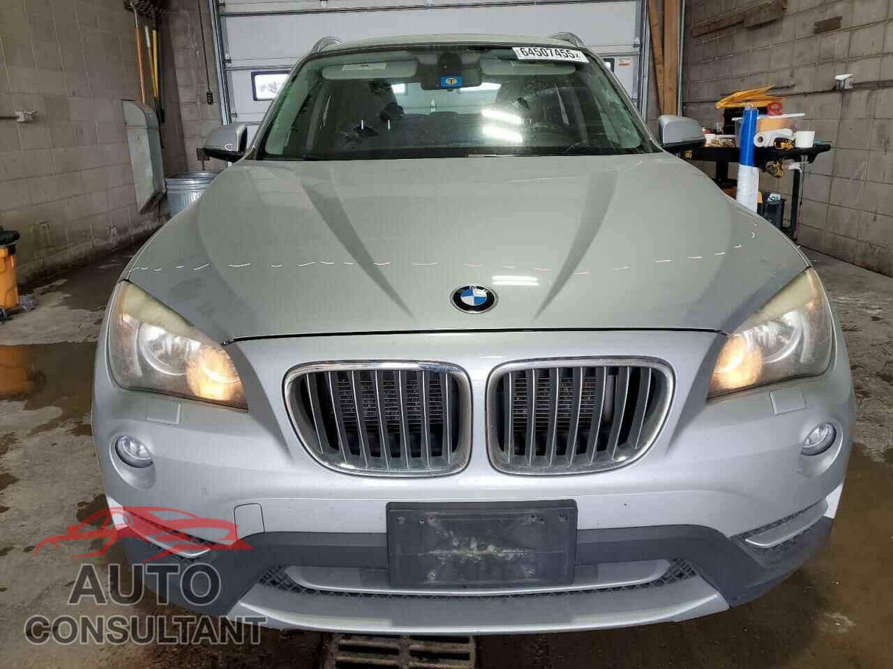 BMW X1 2013 - WBAVL1C55DVR88649