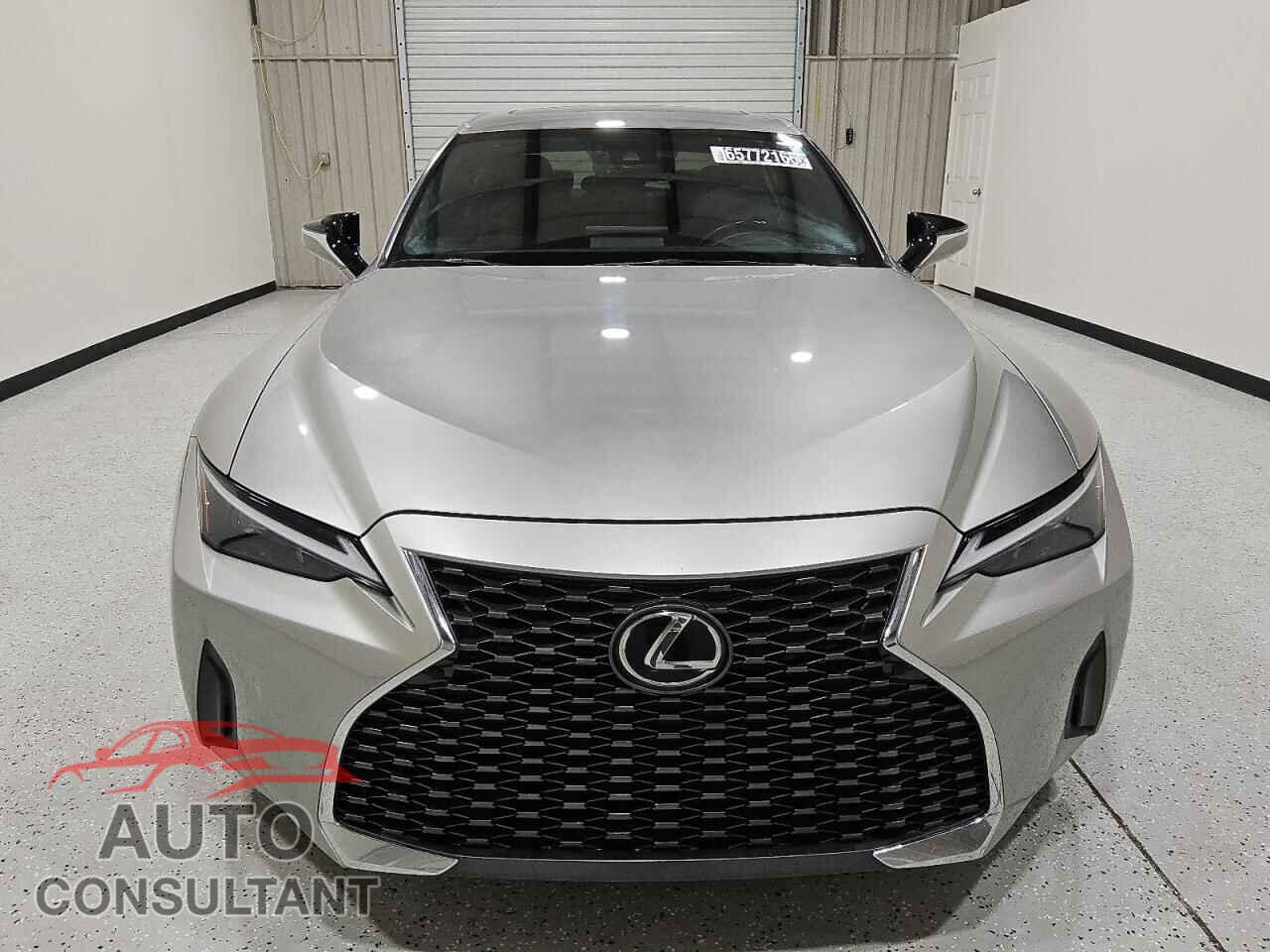 LEXUS IS 2021 - JTHCA1D20M5115331