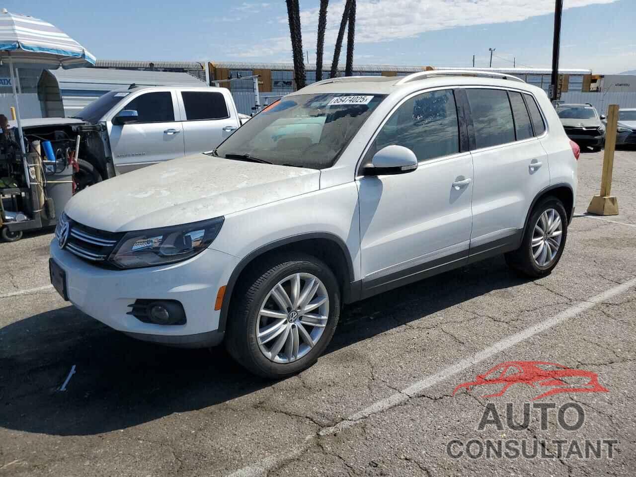 VOLKSWAGEN TIGUAN 2016 - WVGAV7AXXGW027610