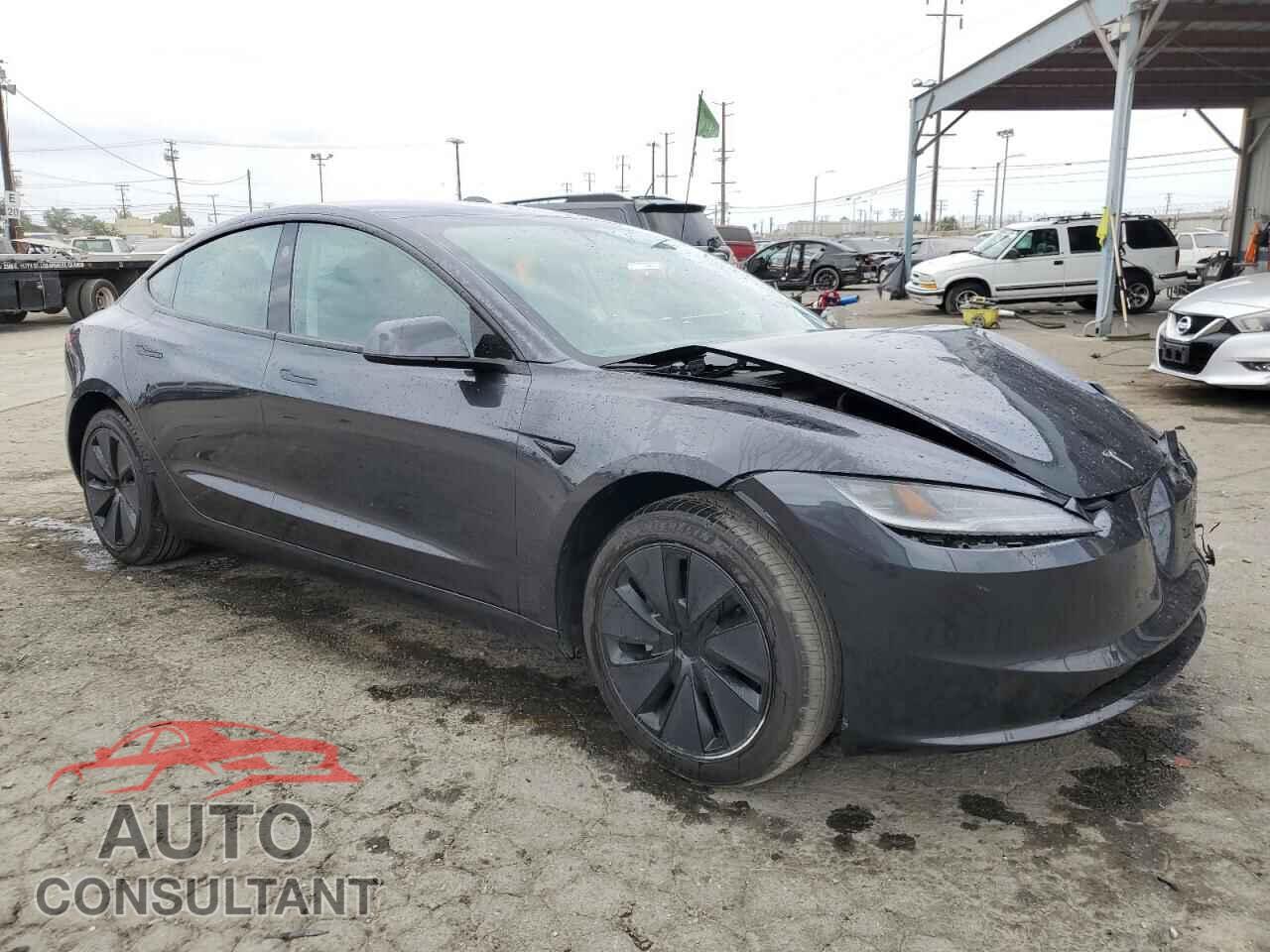 TESLA MODEL 3 2025 - 5YJ3E1EA7SF021390