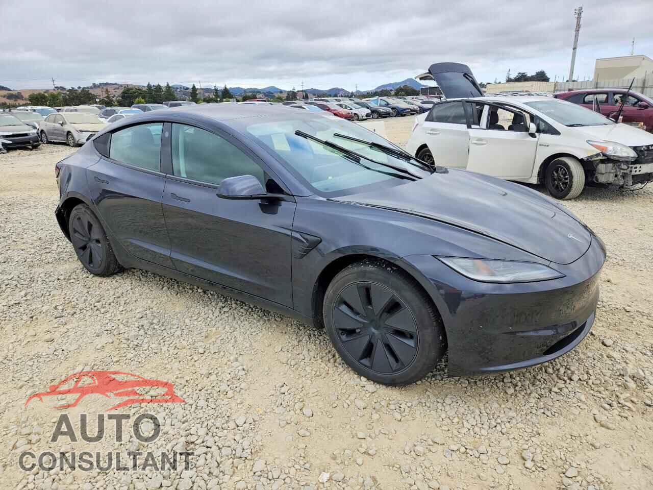 TESLA MODEL 3 2025 - 5YJ3E1EA1SF050593