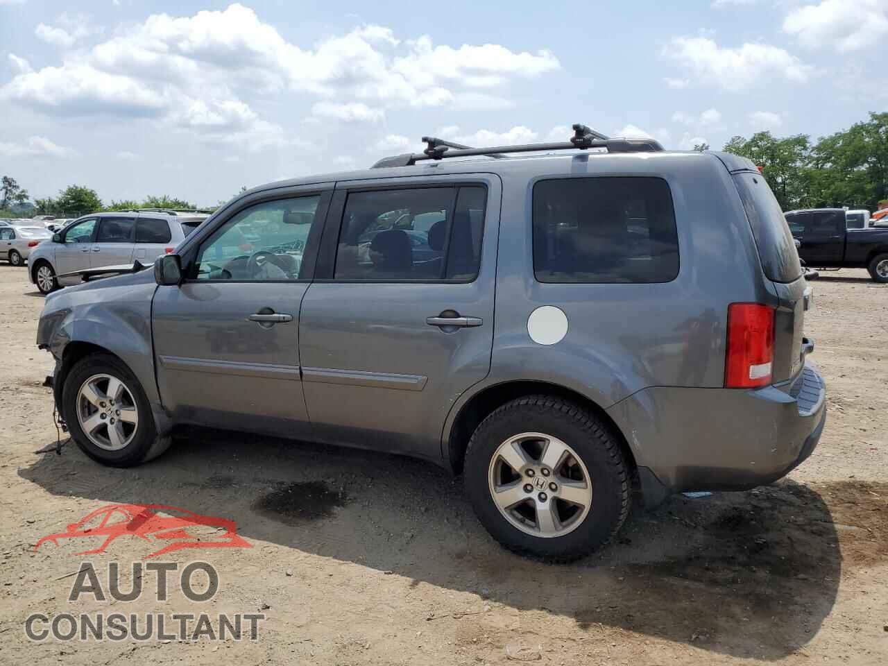 HONDA PILOT 2011 - 5FNYF4H65BB028611