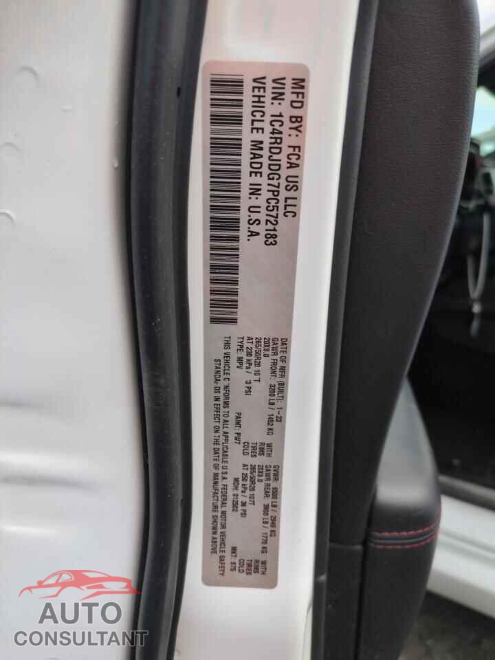 DODGE DURANGO 2023 - 1C4RDJDG7PC572183