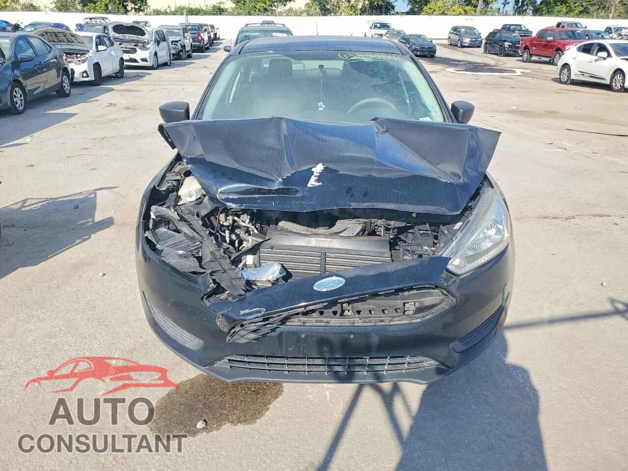 FORD FOCUS 2018 - 1FADP3E29JL219361
