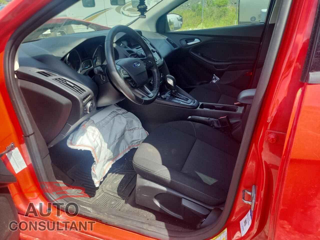 FORD FOCUS 2017 - 1FADP3F28HL334865