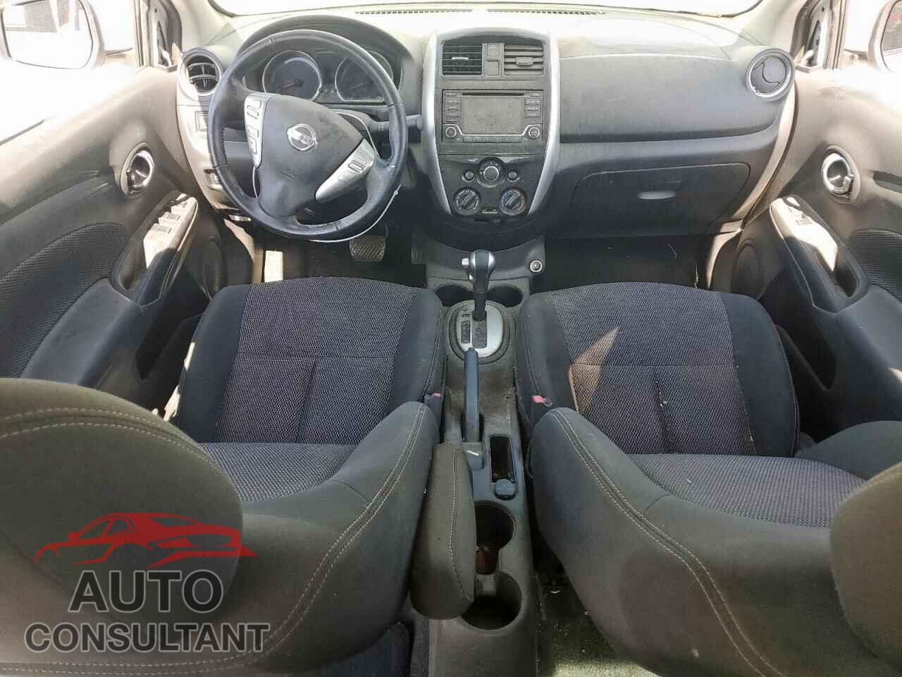 NISSAN VERSA 2017 - 3N1CN7AP3HL890174