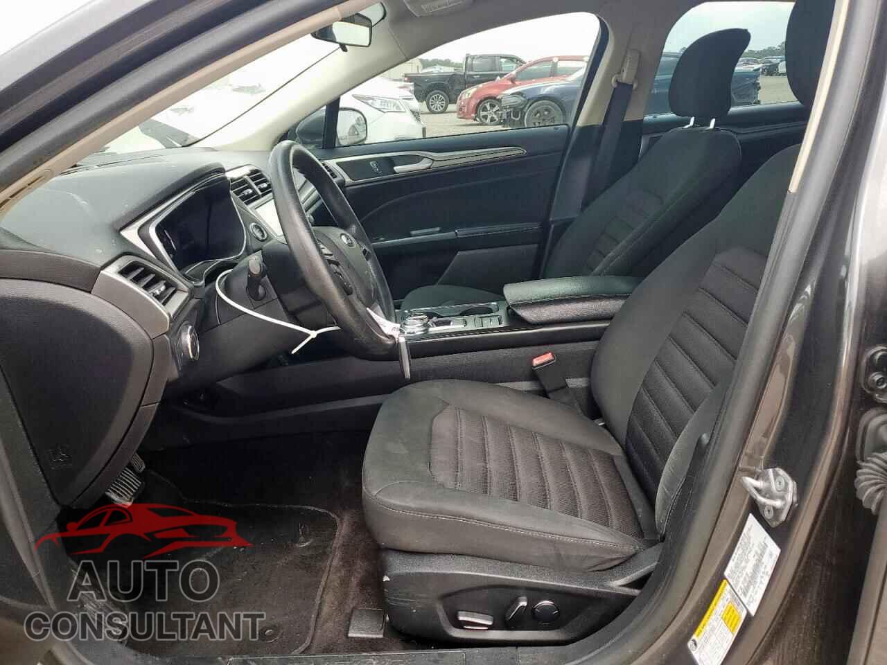 FORD FUSION 2018 - 3FA6P0LU1JR217536