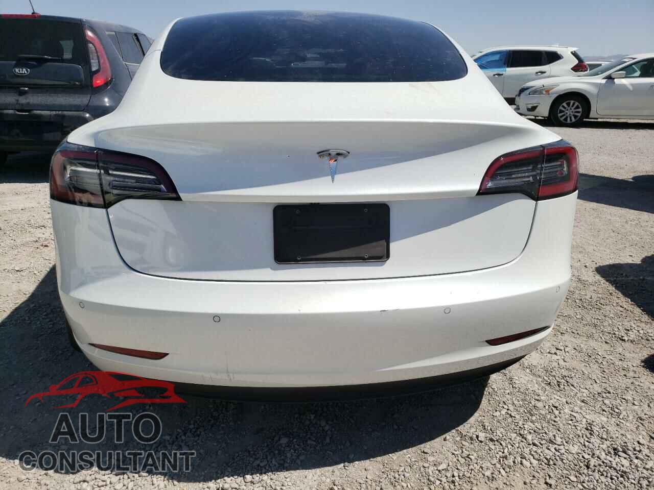 TESLA MODEL 3 2021 - 5YJ3E1EA4MF871982