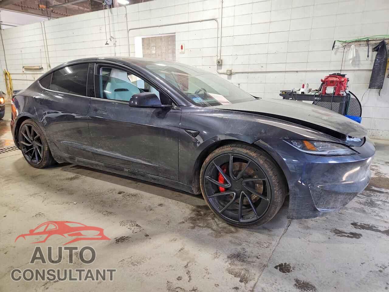 TESLA MODEL 3 2024 - 5YJ3E1ETXRF826845