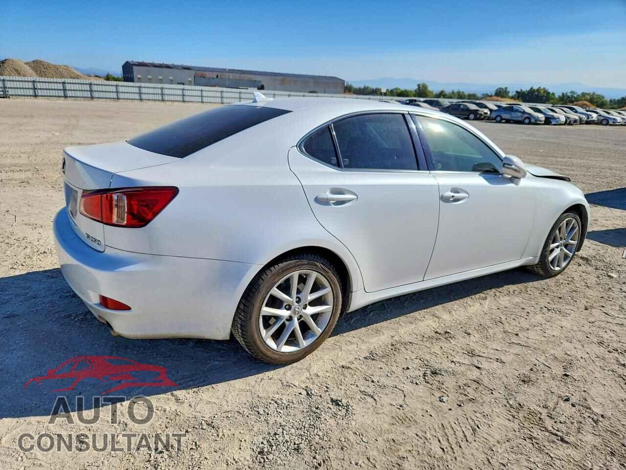 LEXUS IS 2011 - JTHBF5C26B5142133