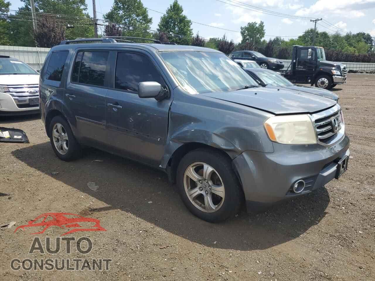 HONDA PILOT 2013 - 5FNYF4H73DB060646