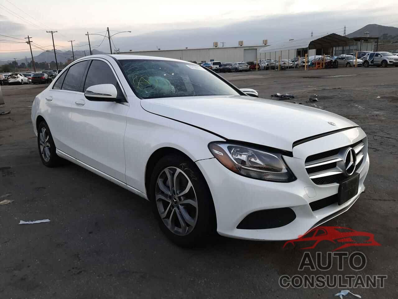 MERCEDES-BENZ C-CLASS 2018 - 55SWF4JB3JU234621