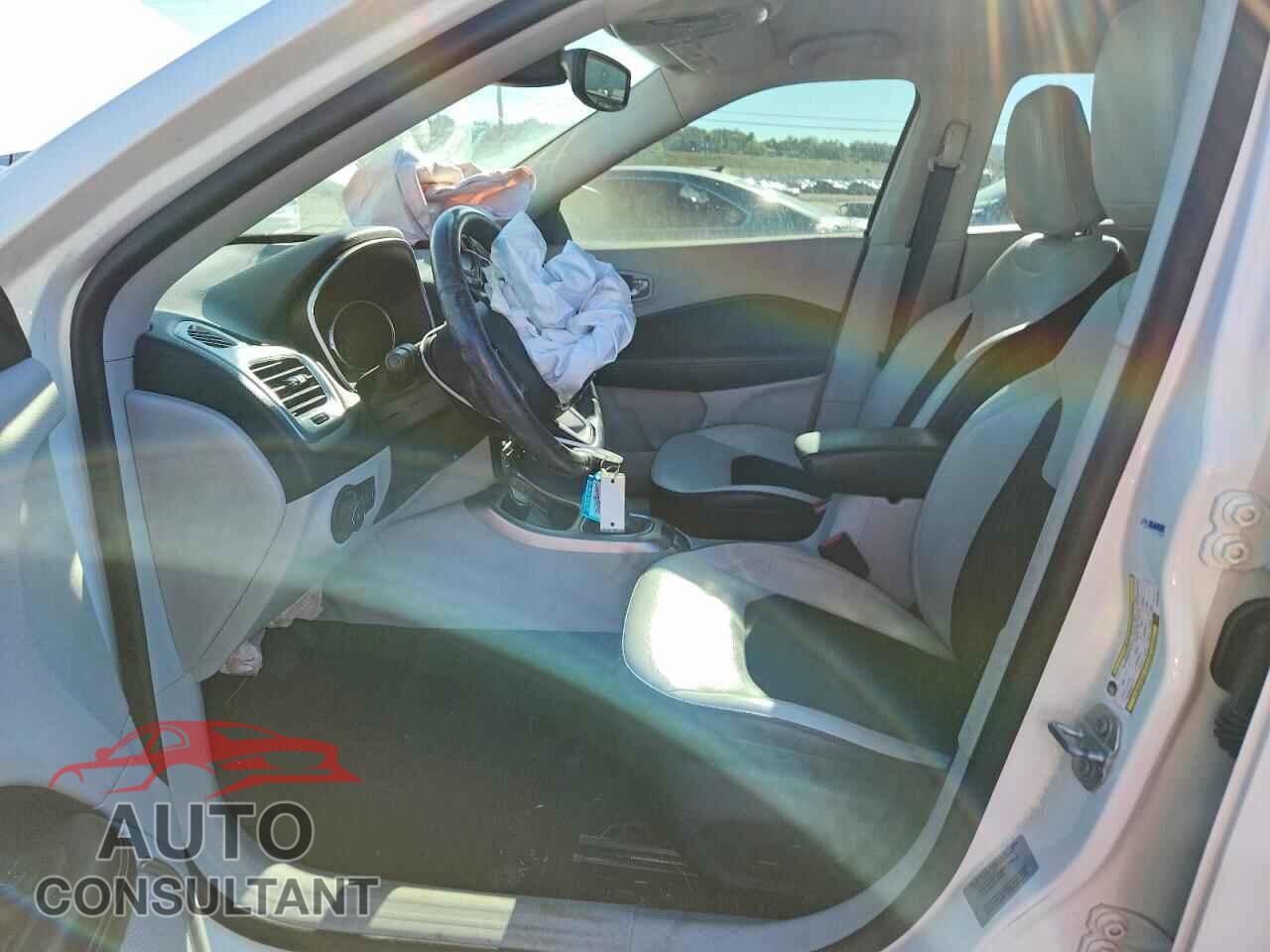 JEEP COMPASS 2017 - 3C4NJDBB3HT651372
