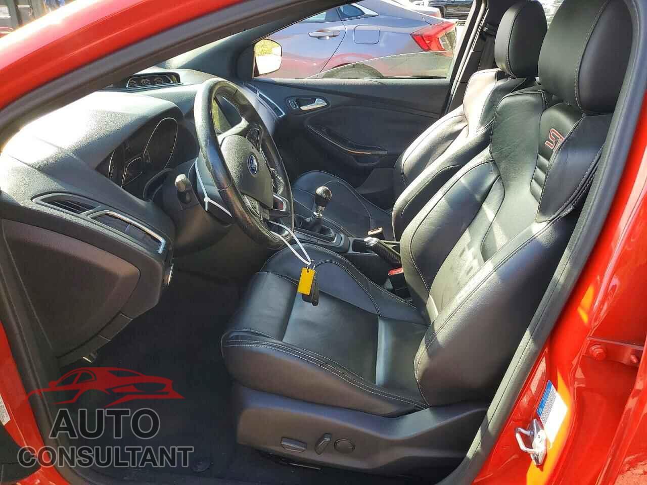 FORD FOCUS 2016 - 1FADP3L94GL261669