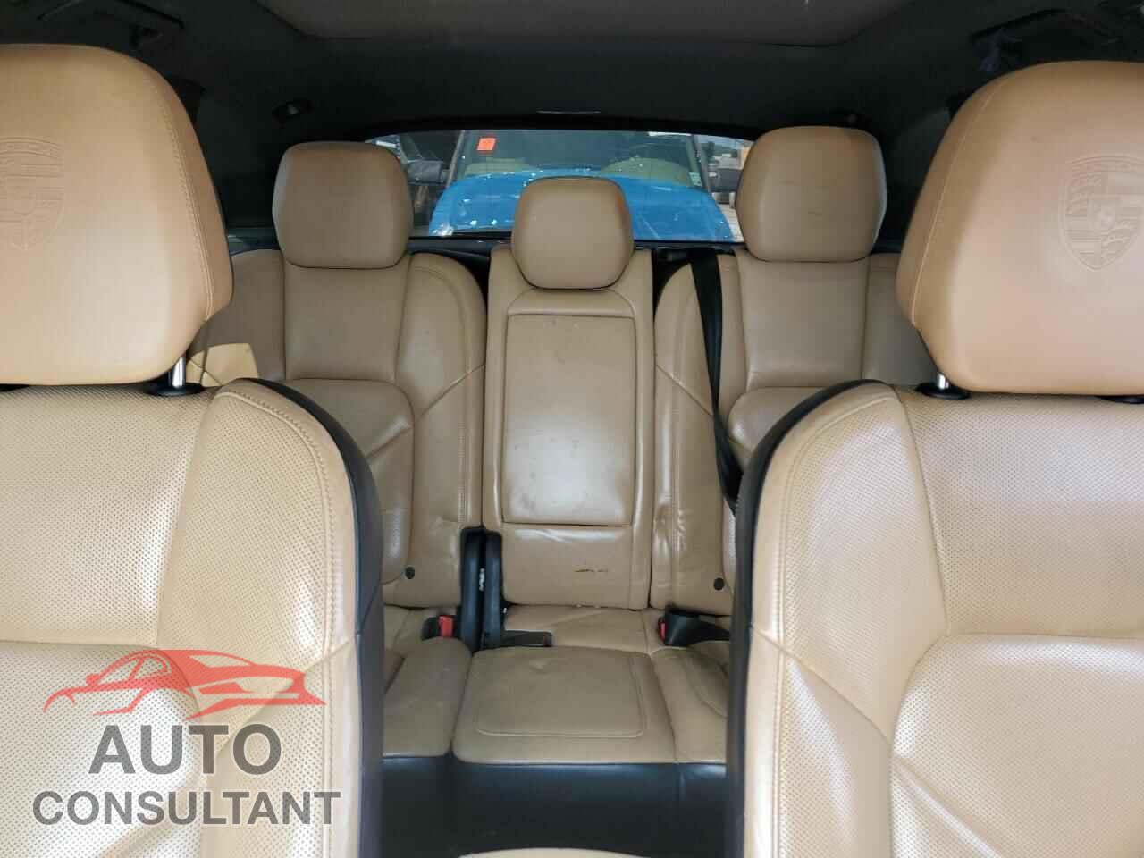 PORSCHE CAYENNE 2017 - WP1AA2A26HKA86278