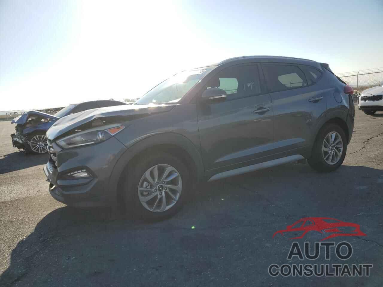 HYUNDAI TUCSON 2018 - KM8J33A43JU824871