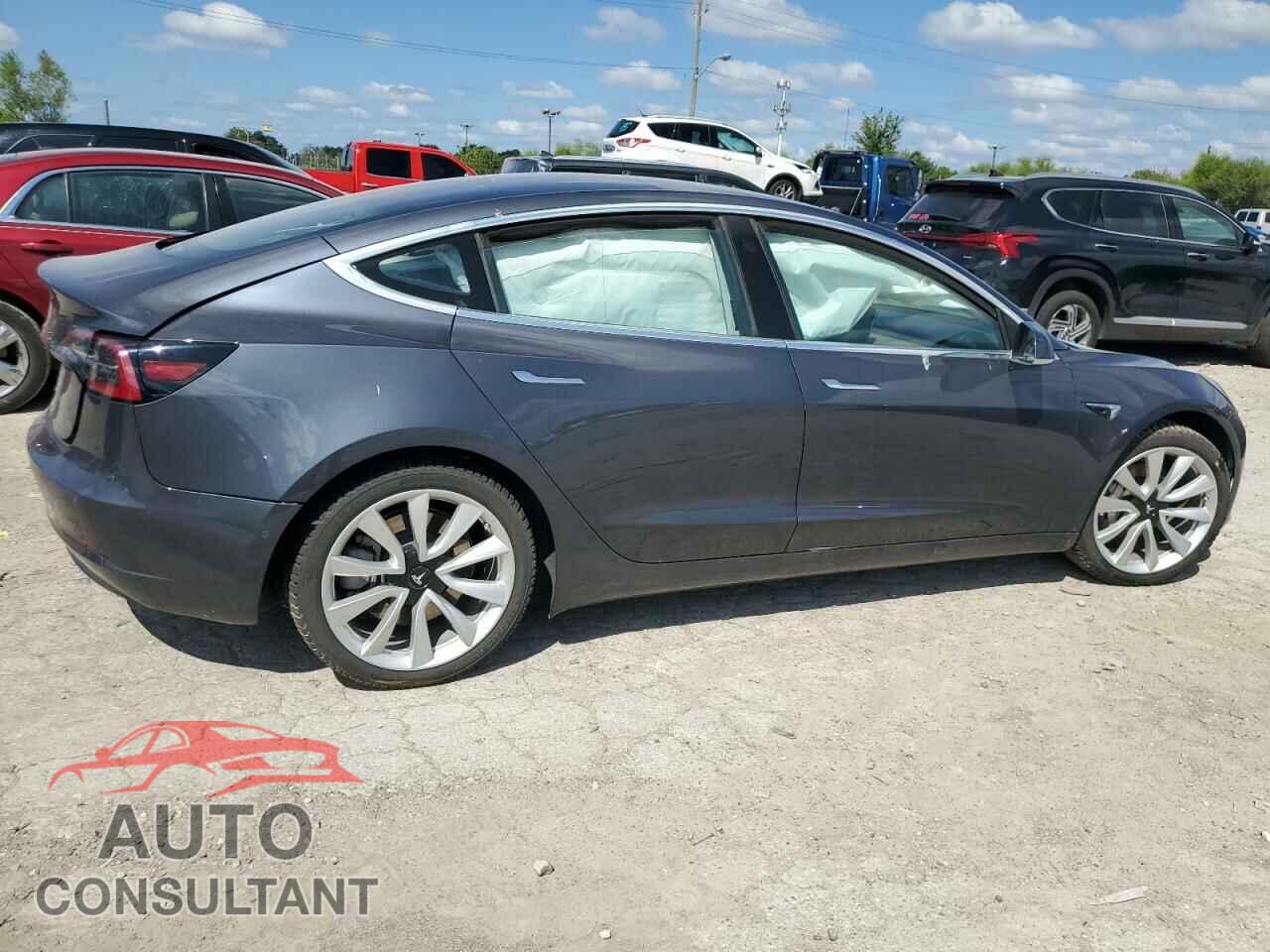 TESLA MODEL 3 2018 - 5YJ3E1EA1JF048468