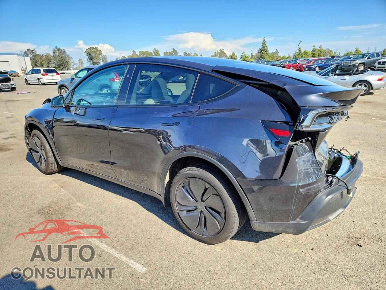 TESLA MODEL Y 2026 - 7SAYGDED0TF558795