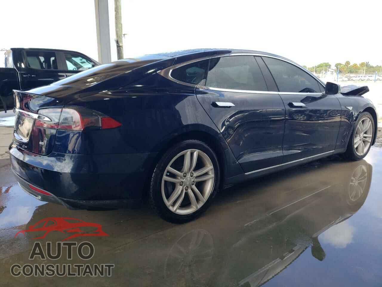 TESLA MODEL S 2014 - 5YJSA1H10EFP55988