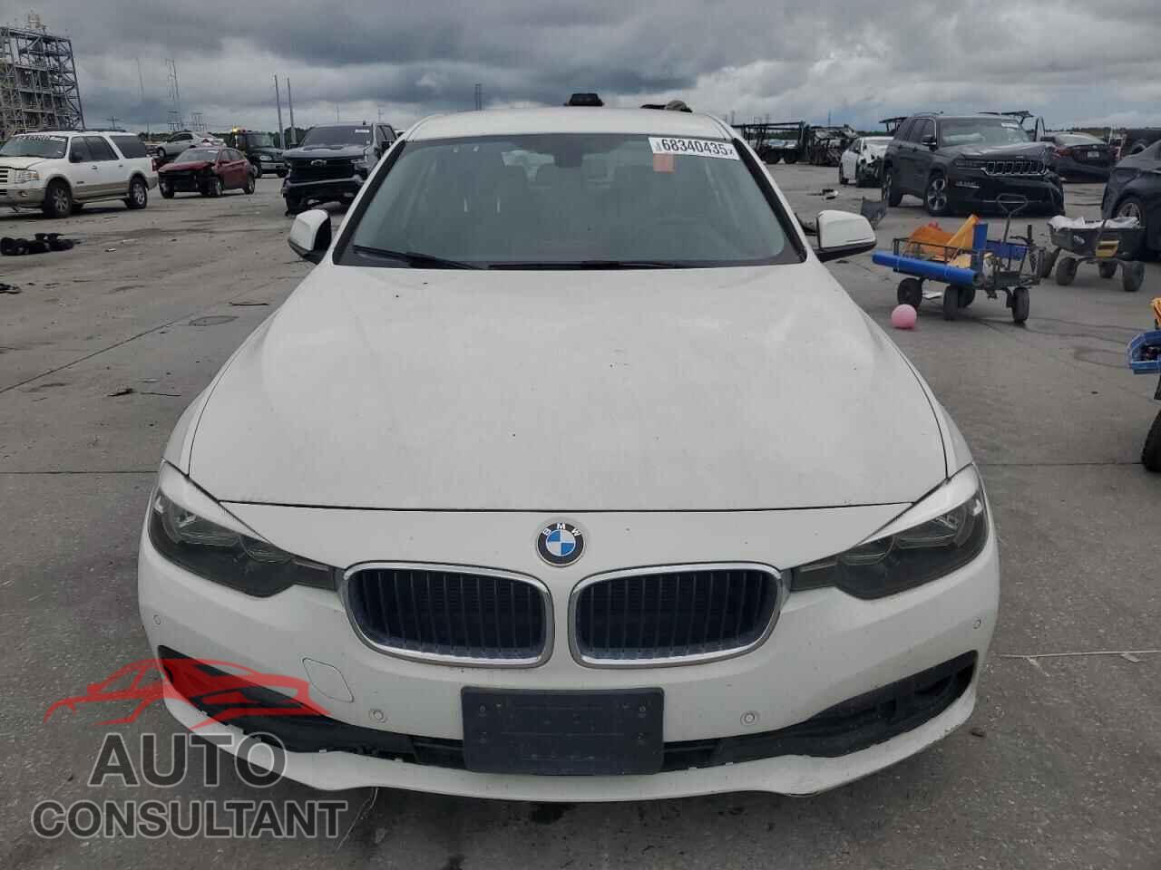 BMW 3 SERIES 2016 - WBA8E5G58GNU22109
