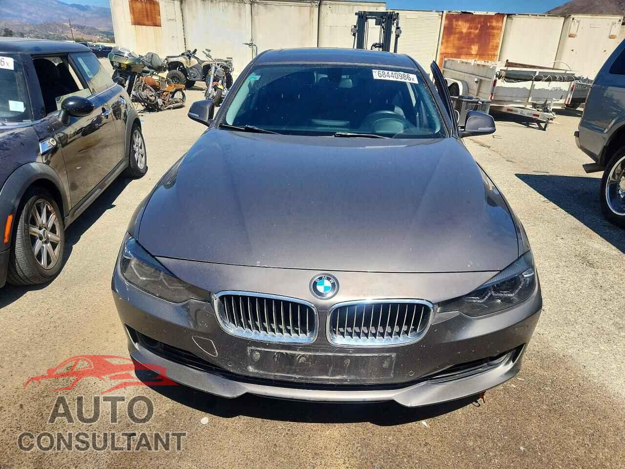BMW 3 SERIES 2012 - WBA3A5C50CF345218