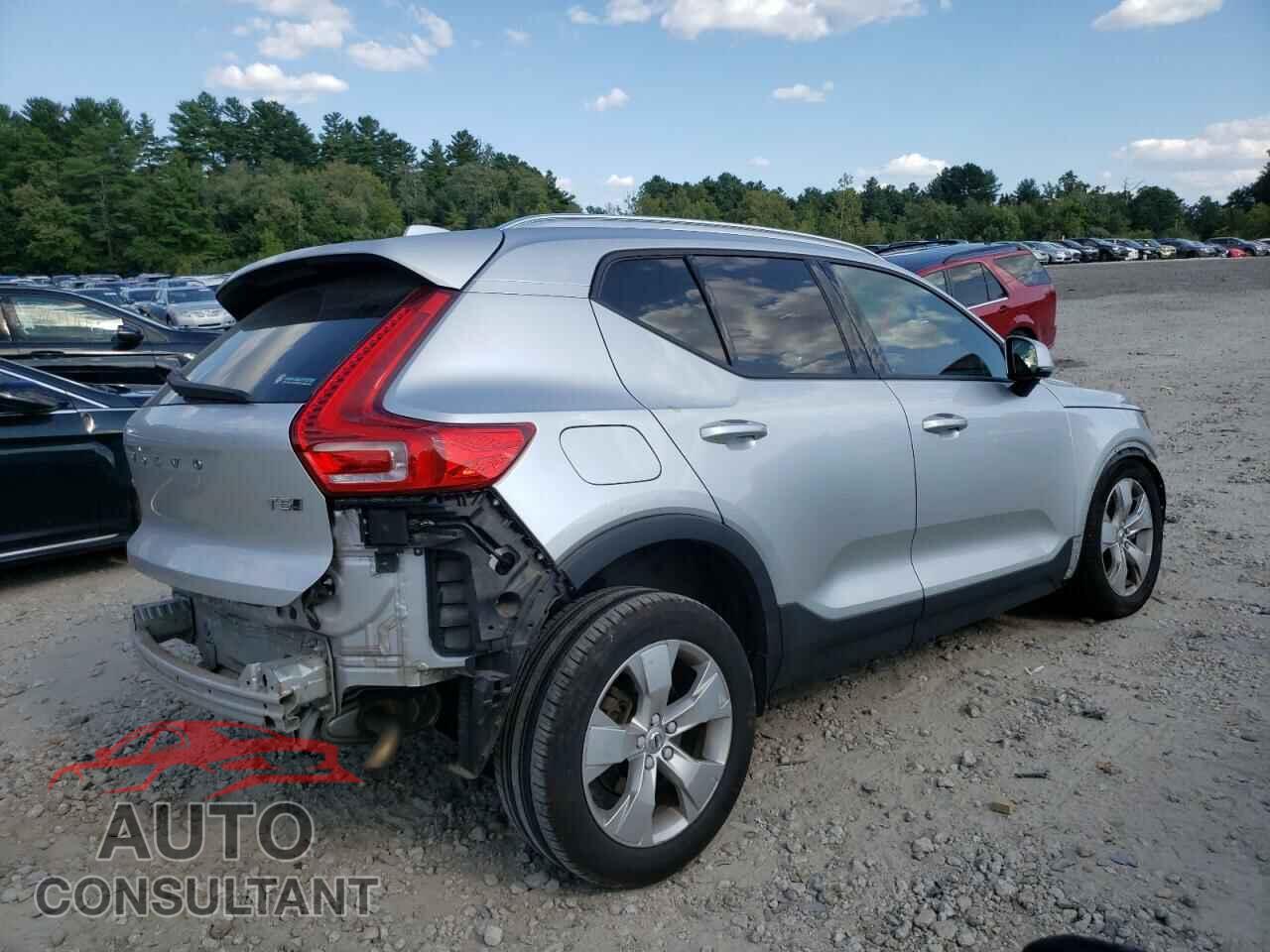 VOLVO XC40 2019 - YV4162XZ8K2008564