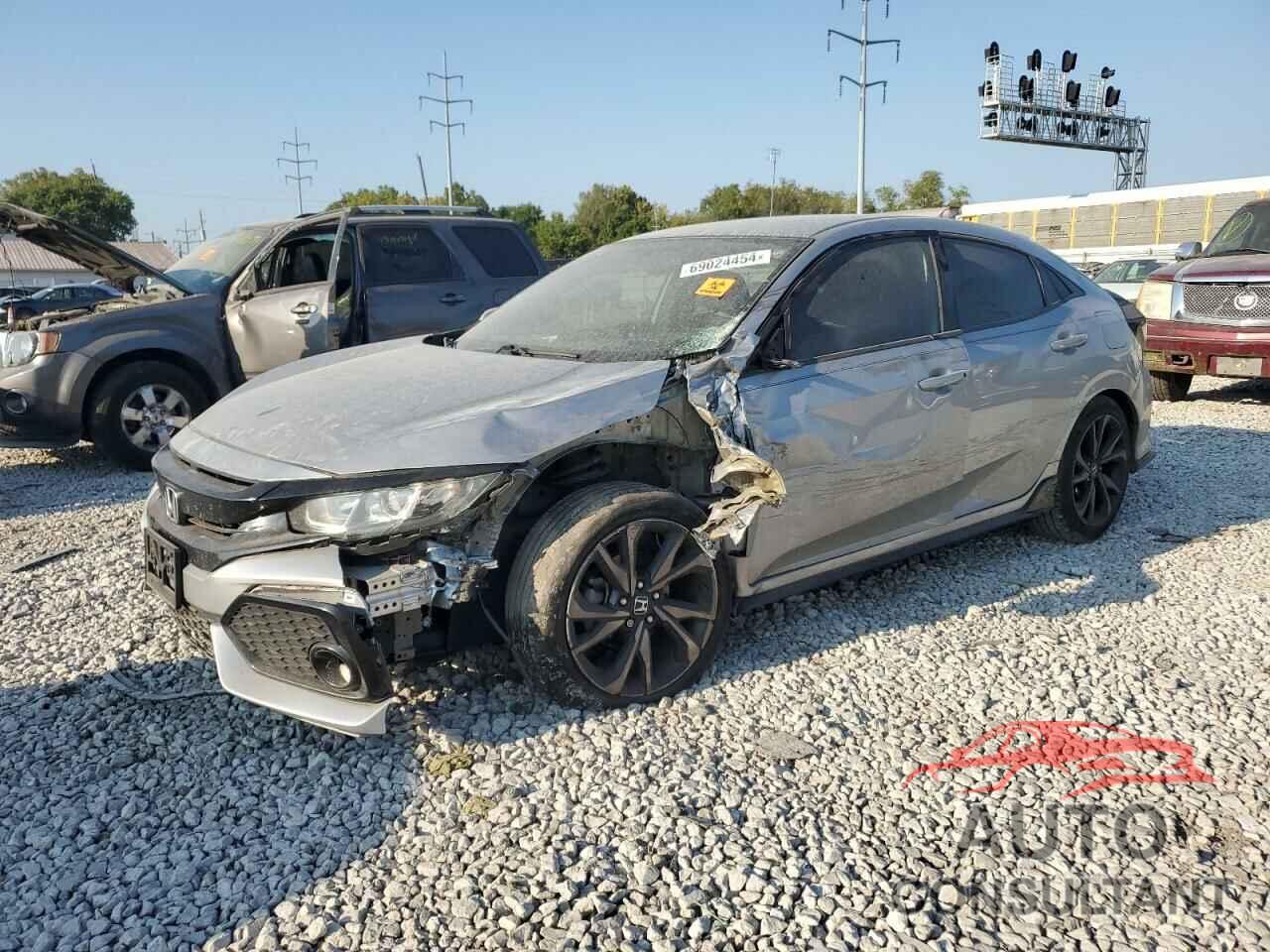 HONDA CIVIC 2018 - SHHFK7G43JU219980