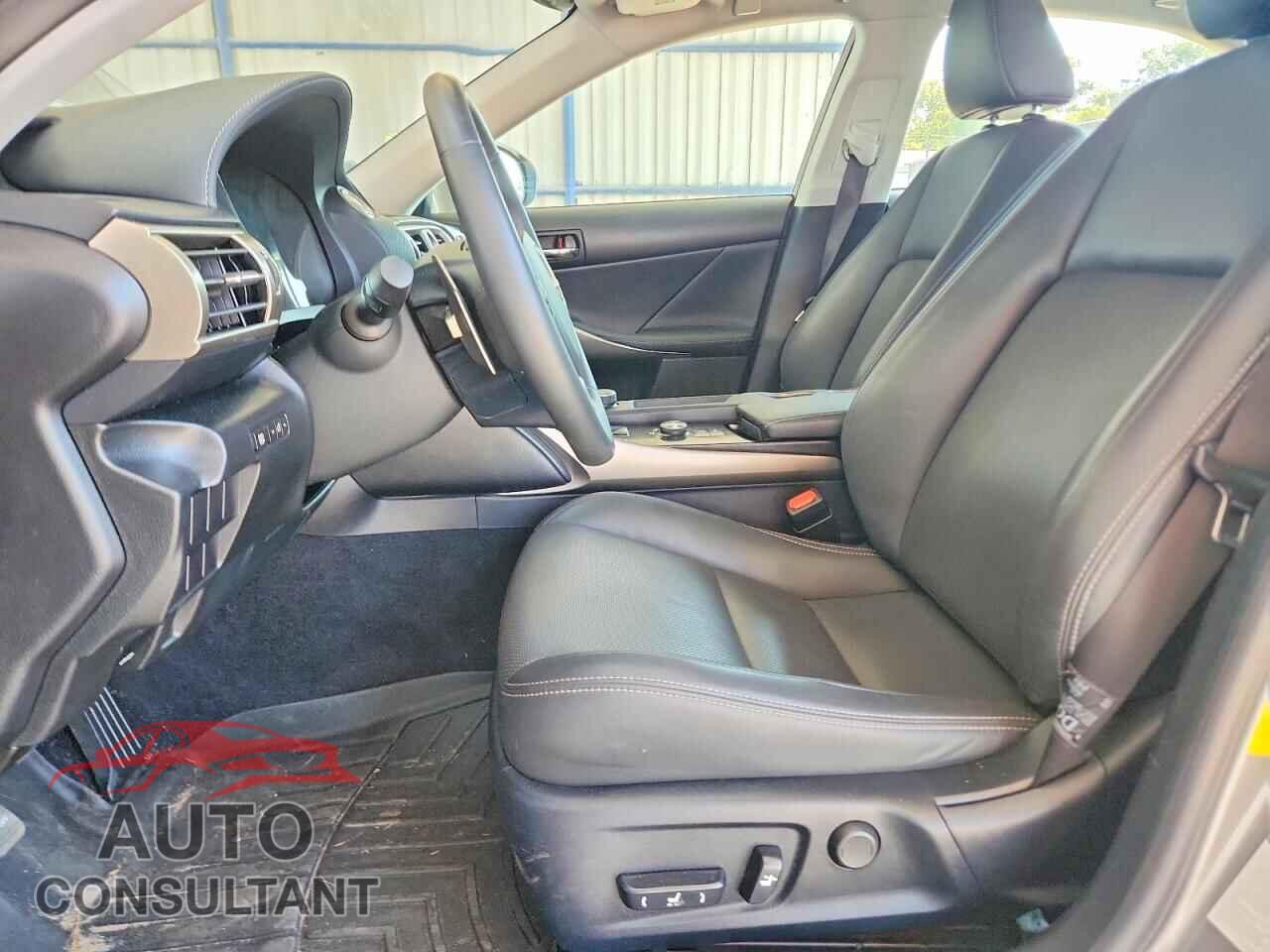 LEXUS IS 2014 - JTHBF1D21E5037818