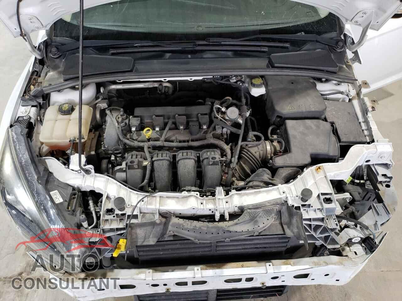 FORD FOCUS 2018 - 1FADP3M21JL230176