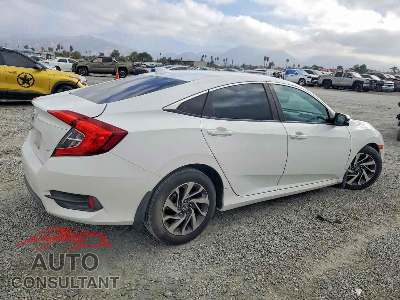 HONDA CIVIC 2017 - 2HGFC2F70HH558702