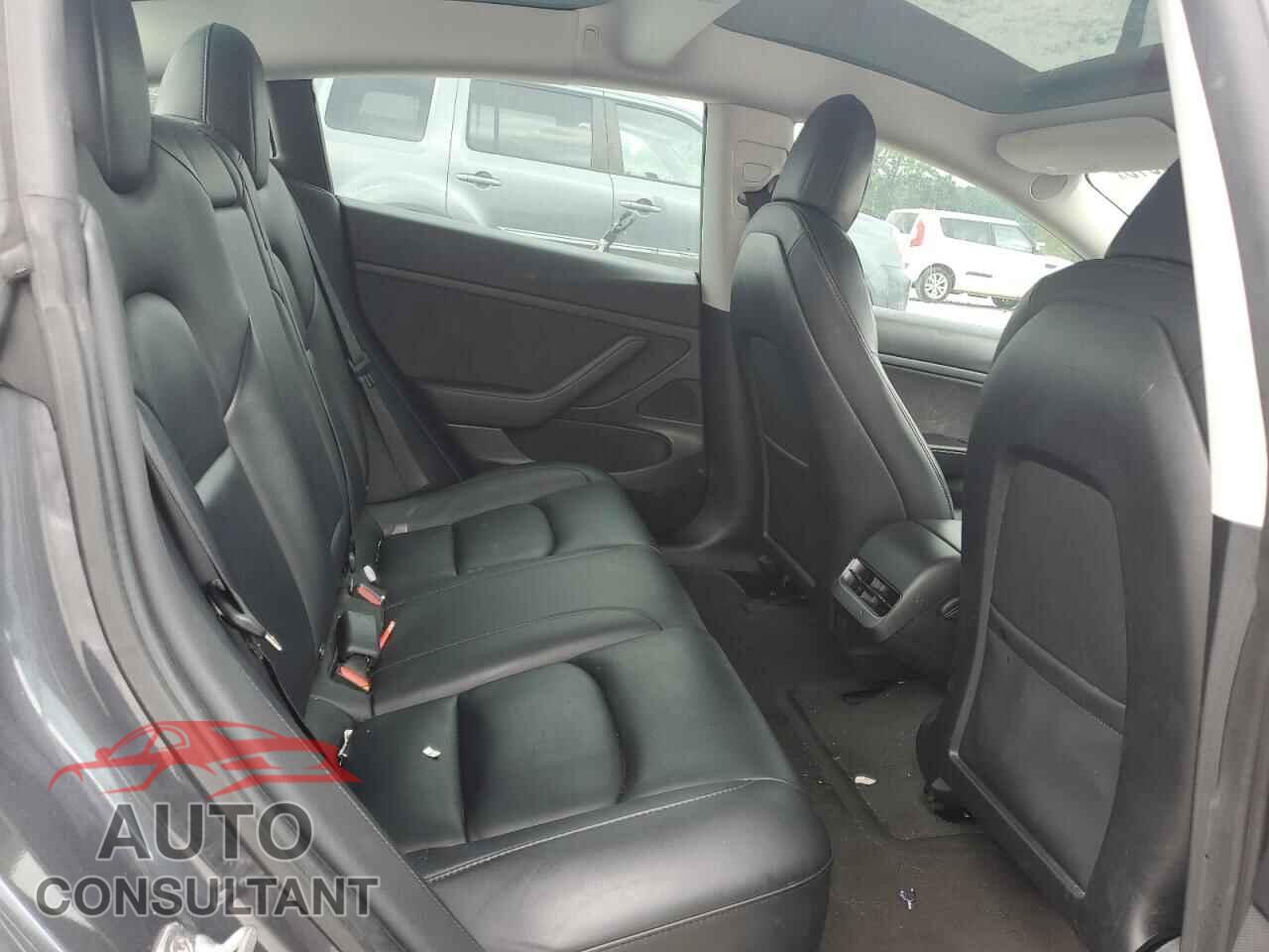 TESLA MODEL 3 2021 - 5YJ3E1EA7MF854500