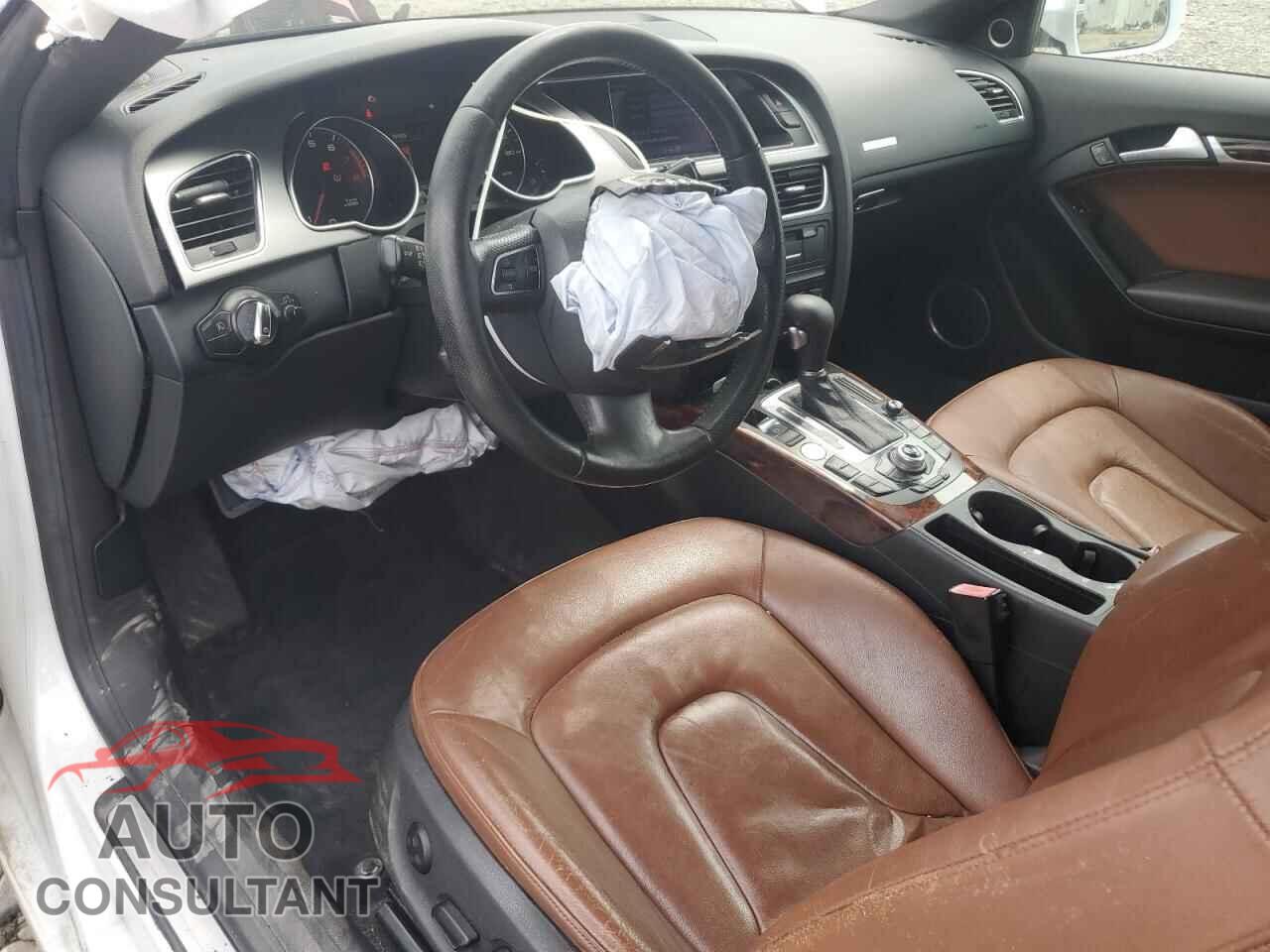 AUDI A5 2012 - WAULFAFRXCA004723