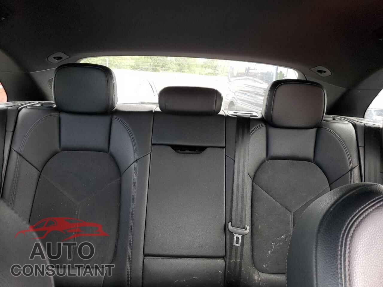PORSCHE MACAN 2017 - WP1AA2A51HLB83795