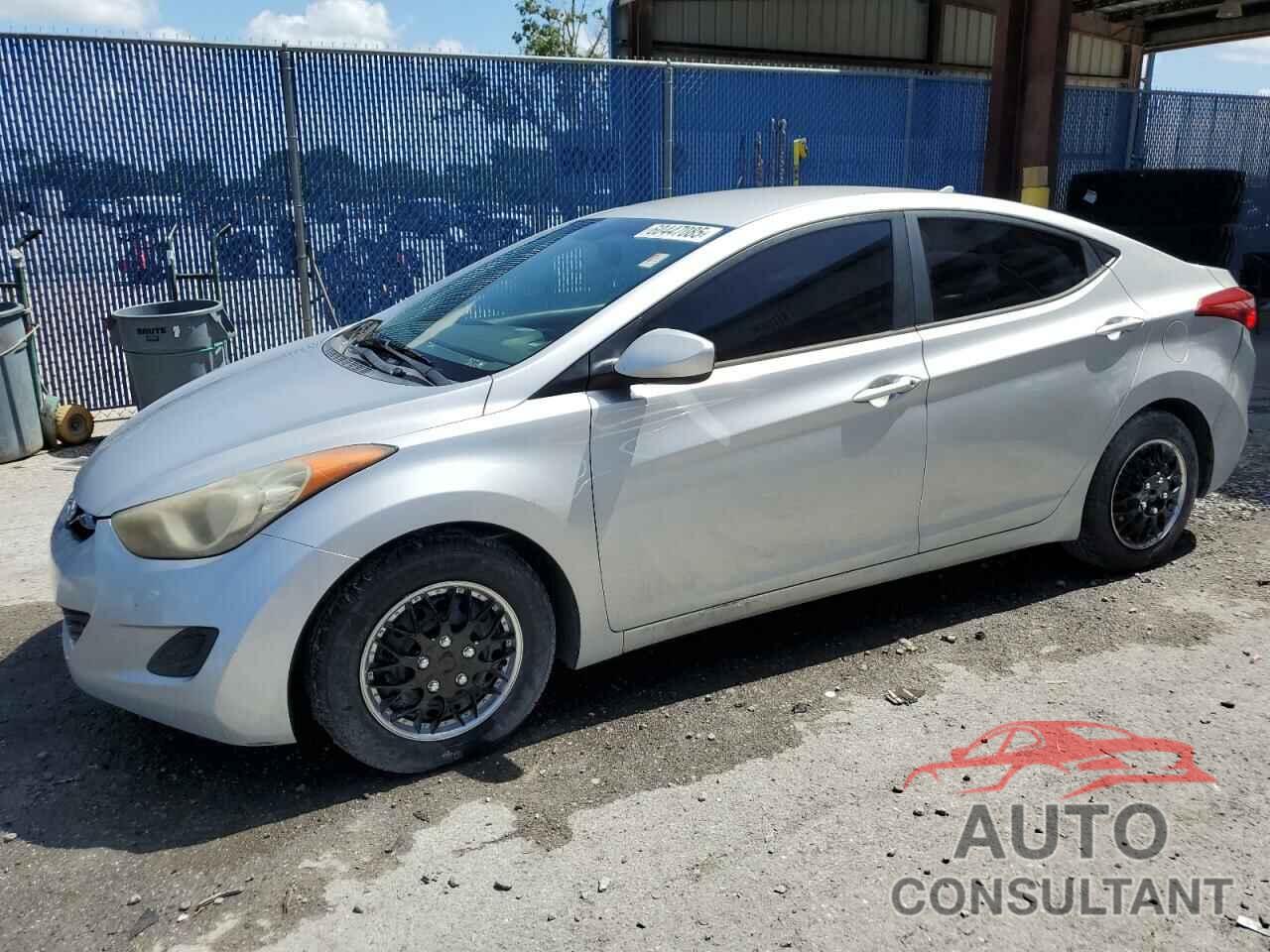 HYUNDAI ELANTRA 2011 - KMHDH4AE9BU117286