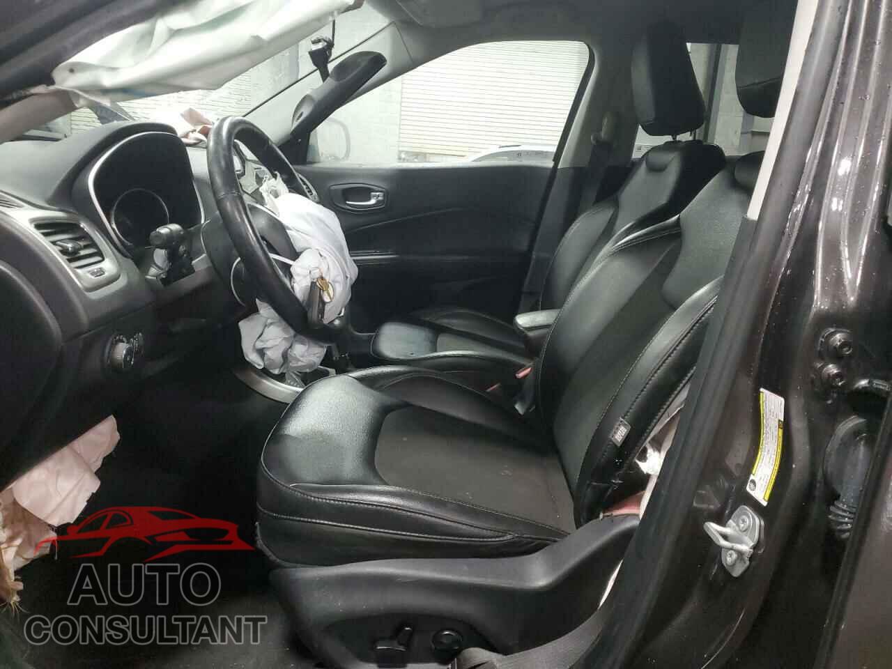 JEEP COMPASS 2018 - 3C4NJDBB1JT177587