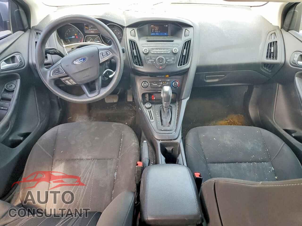 FORD FOCUS 2015 - 1FADP3F26FL220067